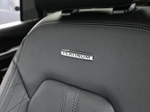 Used 2020 Ford Expedition Platinum AWD/4WD image 16
