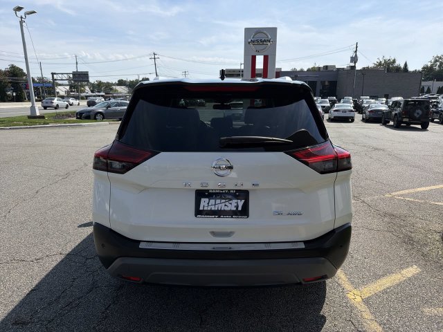 Certified 2021 Nissan Rogue SL AWD/4WD image 7