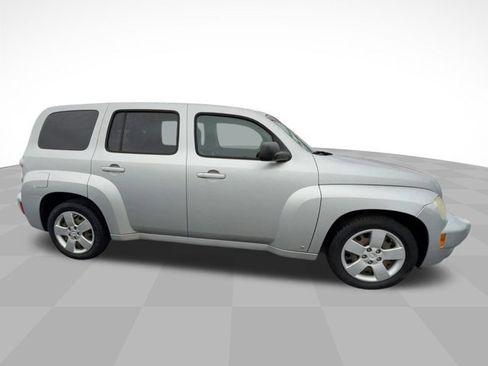 Used 2010 Chevrolet HHR LS image 6