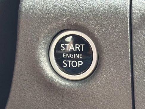 Used 2025 Nissan Frontier SV w/ SV Convenience Package RWD image 35
