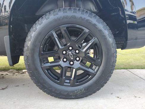 New 2026 Chevrolet Silverado 1500 Custom w/ Turbomax Blackout Package image 5