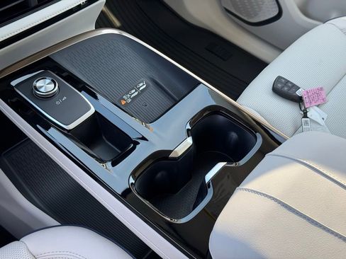 New 2026 Buick Enclave Avenir image 32