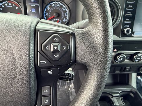 Used 2022 Toyota Tacoma SR image 14