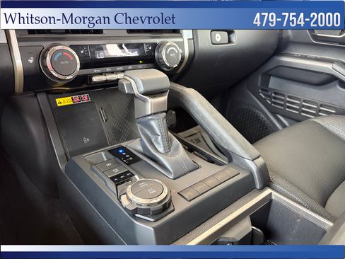 Used 2025 Toyota Tacoma SR5 AWD/4WD image 26