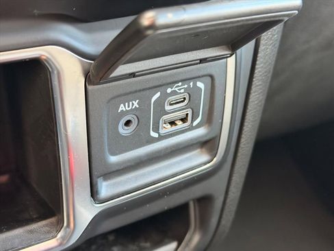 Used 2021 Jeep Wrangler Unlimited Sport image 35