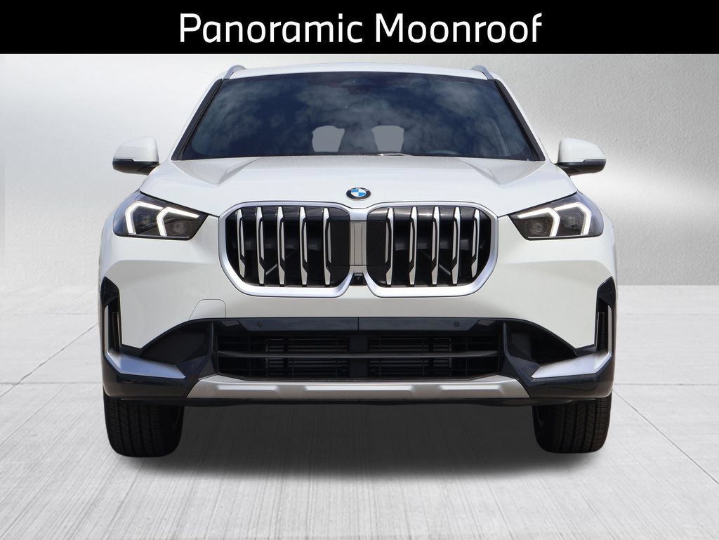 Used 2025 BMW X1 xDrive28i w/ Technology Package AWD/4WD image 9