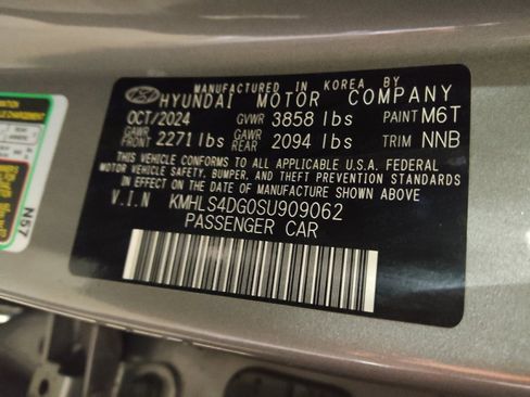 Used 2025 Hyundai Elantra SEL FWD image 33