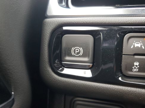 New 2026 GMC Yukon Elevation image 31