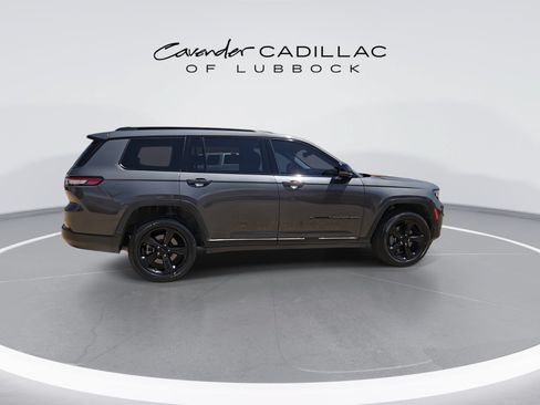 Used 2023 Jeep Grand Cherokee L Limited w/ Black Appearance Package AWD/4WD image 9