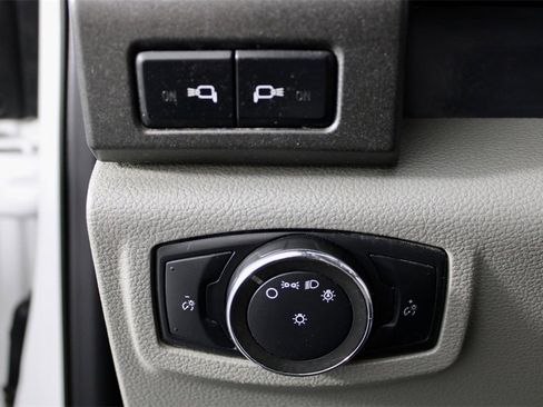 Used 2022 Ford F350 XL w/ Power Equipment Group image 19