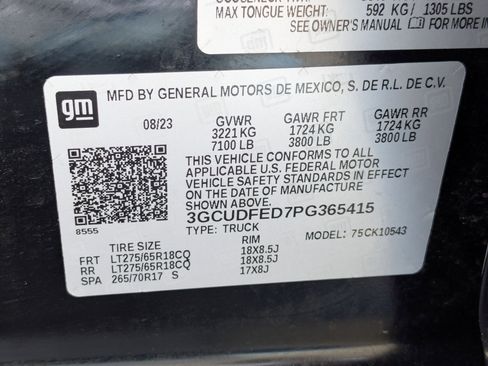 Used 2023 Chevrolet Silverado 1500 LT Trail Boss w/ Convenience Package II AWD/4WD image 31