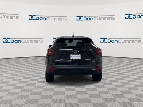 New 2026 Chevrolet Trax RS image 7