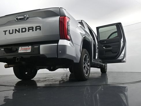 Used 2026 Toyota Tundra Limited AWD/4WD image 44