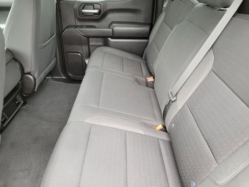 Used 2022 Chevrolet Silverado 1500 Custom image 14