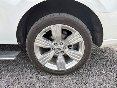 Used 2023 Ford Expedition Platinum AWD/4WD image 15