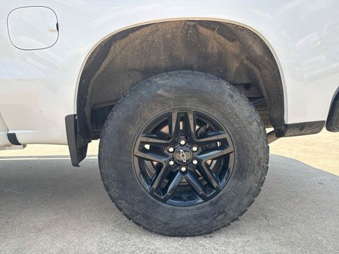 Used 2020 Chevrolet Silverado 1500 LT Trail Boss AWD/4WD image 10