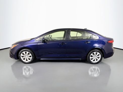 Used 2022 Toyota Corolla LE FWD image 6