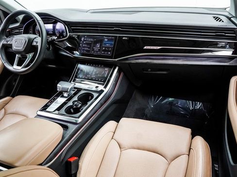 Used 2024 Audi Q8 Prestige w/ Prestige Package AWD/4WD image 16