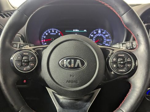 Used 2021 Kia Soul Turbo FWD image 16