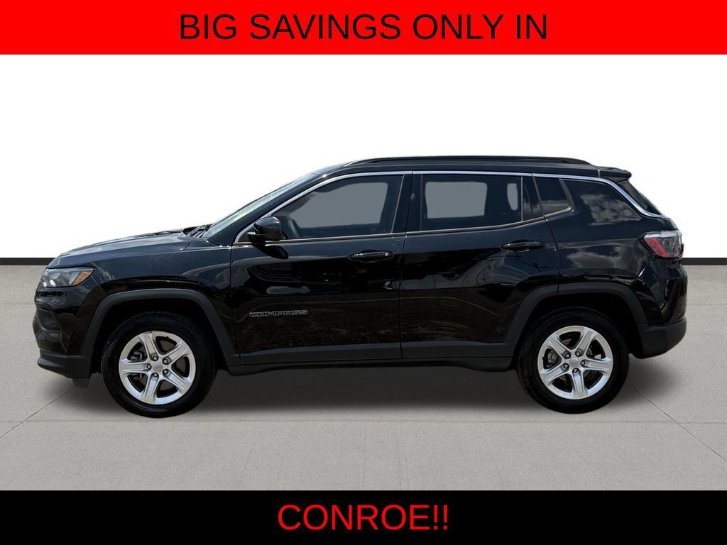Used 2023 Jeep Compass Latitude AWD/4WD image 8