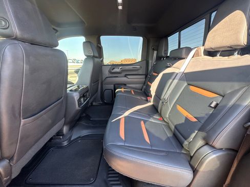 Used 2022 GMC Sierra 1500 AT4 w/ AT4 Premium Package image 13