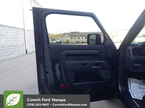 Used 2021 Land Rover Defender 90 X-Dynamic S AWD/4WD image 10