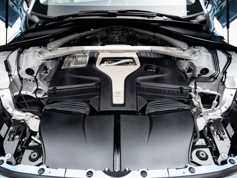 Used 2023 Aston Martin DBX image 71