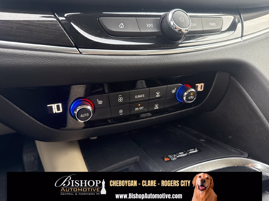 Used 2023 Buick Enclave Essence AWD/4WD image 24