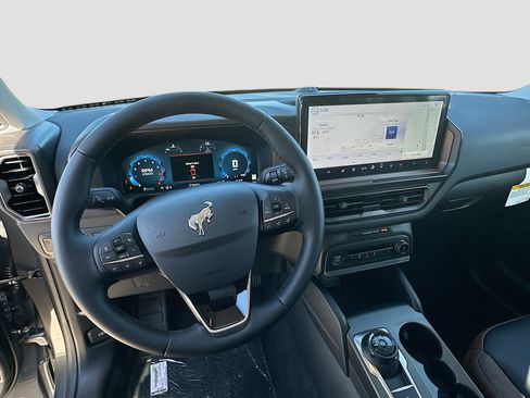 New 2025 Ford Bronco Sport Outer Banks w/ Outer Banks Tech Package+ image 7