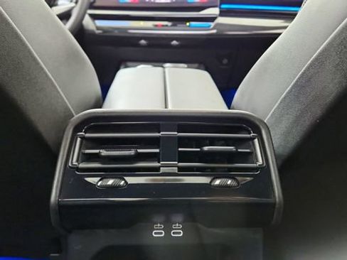 Used 2026 BMW 530i xDrive image 37