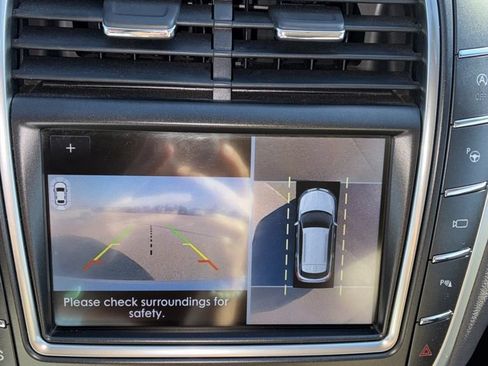 Used 2019 Lincoln Nautilus Reserve FWD image 19