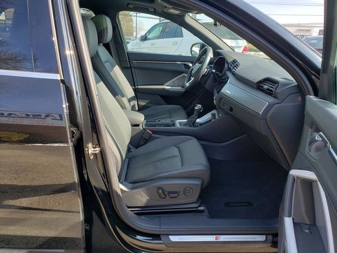 Used 2023 Audi Q3 2.0T Premium image 18