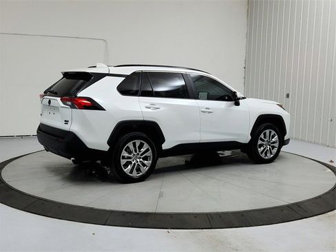 Used 2025 Toyota RAV4 XLE Premium w/ Weather Package image 7