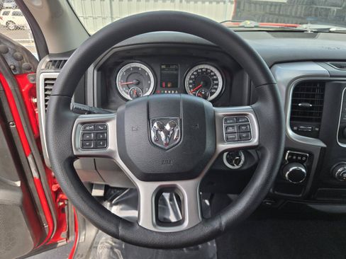 Used 2022 RAM 1500 Classic SLT RWD image 14