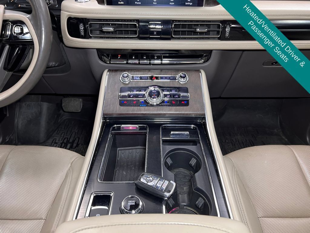 Used 2020 Lincoln Aviator Reserve w/ Equipment Group 201A AWD/4WD image 16