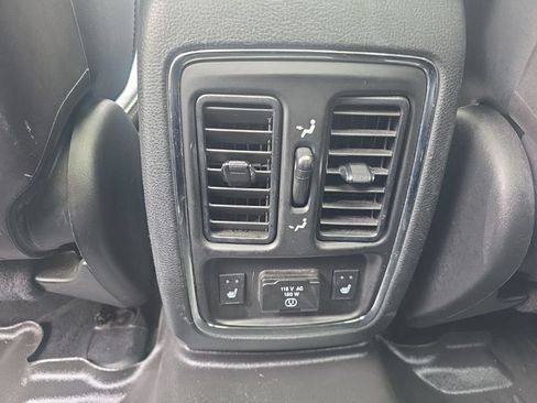Used 2012 Jeep Grand Cherokee SRT8 w/ Luxury Group II AWD/4WD image 27
