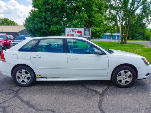 Used 2005 Chevrolet Malibu LT FWD image 2