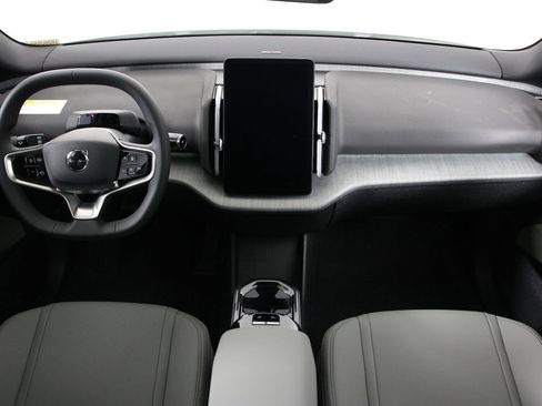 New 2026 Volvo EX30 Plus AWD/4WD image 5