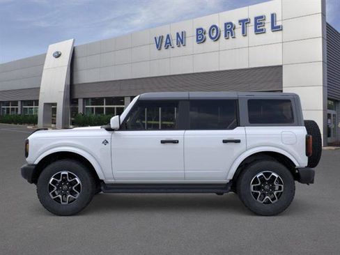 New 2026 Ford Bronco Outer Banks AWD/4WD image 3