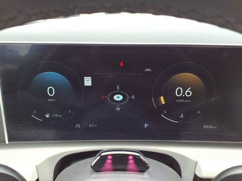 Used 2025 Hyundai Tucson SEL FWD image 38