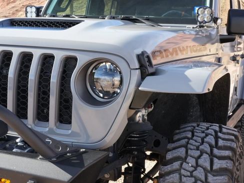 Used 2021 Jeep Gladiator Mojave AWD/4WD image 10