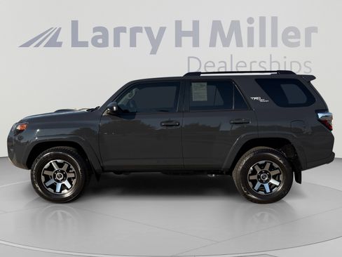 Used 2024 Toyota 4Runner TRD Off-Road AWD/4WD image 2