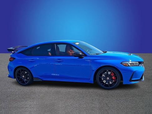 Used 2023 Honda Civic Type R image 3