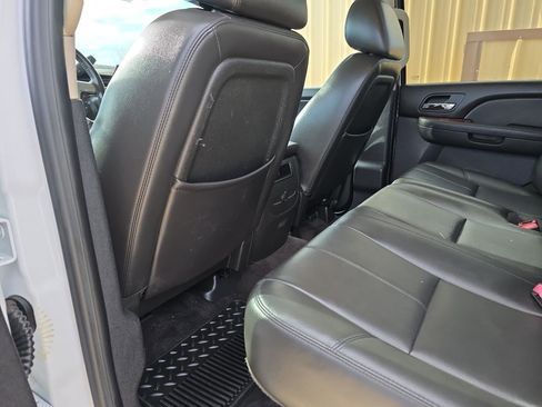 Used 2011 GMC Sierra 2500 SLT w/ SLT Convenience Package image 31