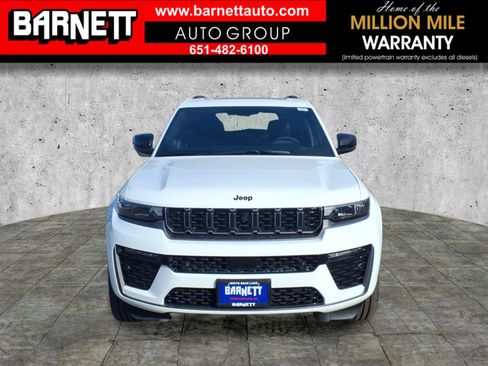 New 2026 Jeep Grand Cherokee Limited Reserve image 9