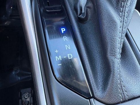 Used 2022 Toyota Highlander LE image 28