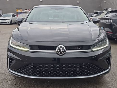 New 2026 Volkswagen Jetta SE FWD image 4
