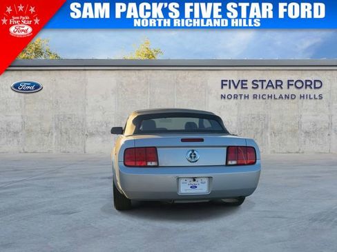 Used 2007 Ford Mustang Deluxe image 8