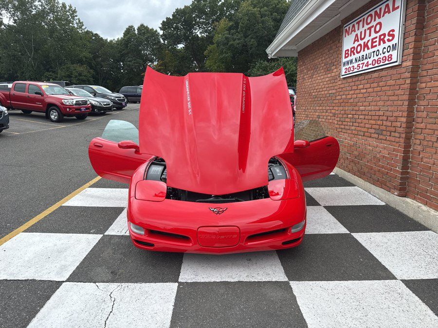 Used 2000 Chevrolet Corvette Coupe w/ Performance Handling Pkg RWD image 36