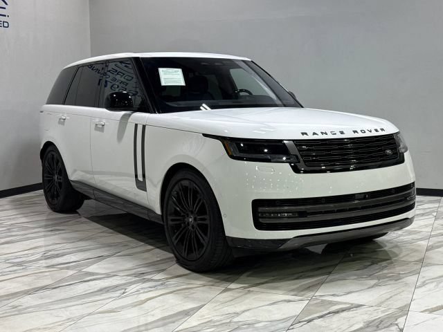Used 2023 Land Rover Range Rover SE AWD/4WD image 4